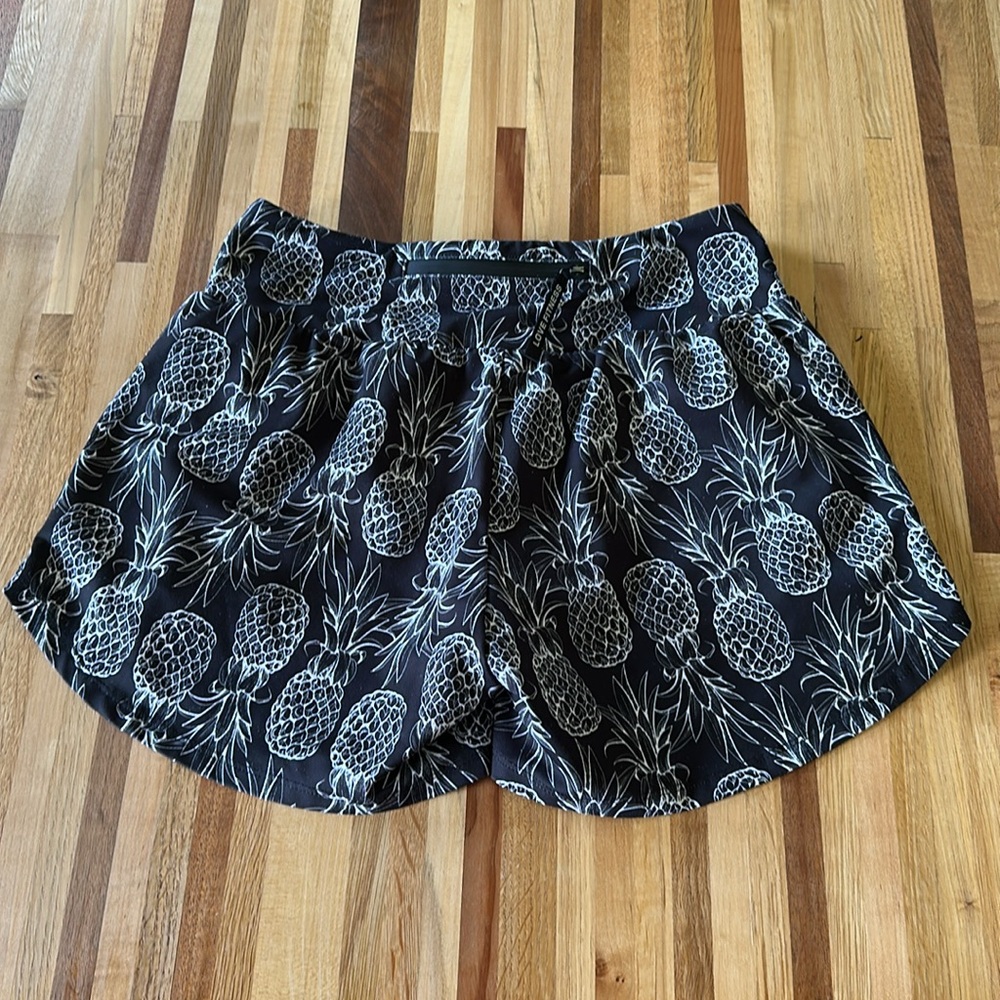 Love Fitness Apparel Pineapple Shorts - Picture 3 of 5